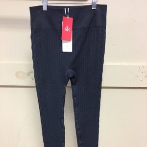 Krimson Klover Aran Cable Seamless Legging